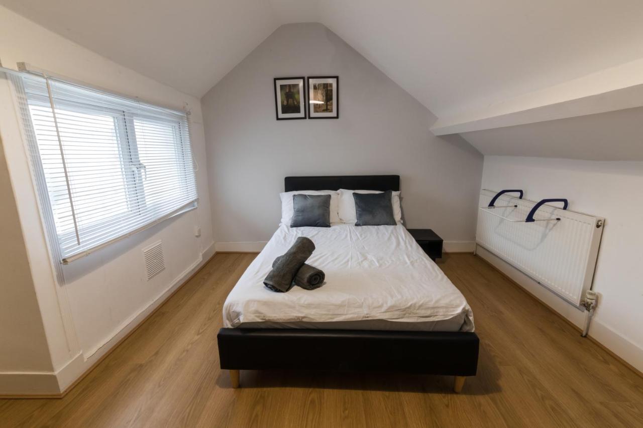 Modern, Spacious Ideal For Work Teams And Groups